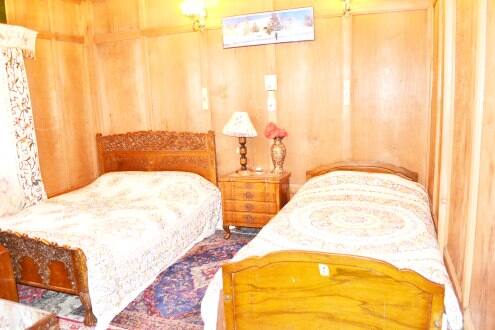 Tehran Houseboat, Srinagar 2